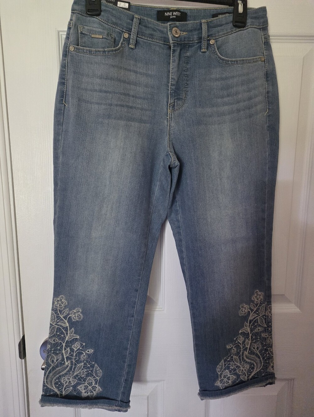 Nine West Light Blue Chrystie Capri NWT Size 6